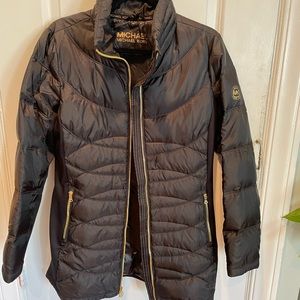 Michael Kors  NWOT light Puffer Medium